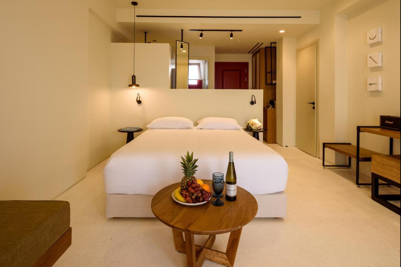 Potnia Theron Suites Akrotiri  Luaran gambar